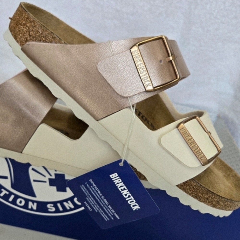 *NEW* Birkenstock Women's Leather Sandals - Picture 2 of 8